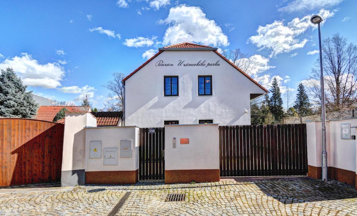 Penzion U Zameckeho Parku Třeboň 외부 사진