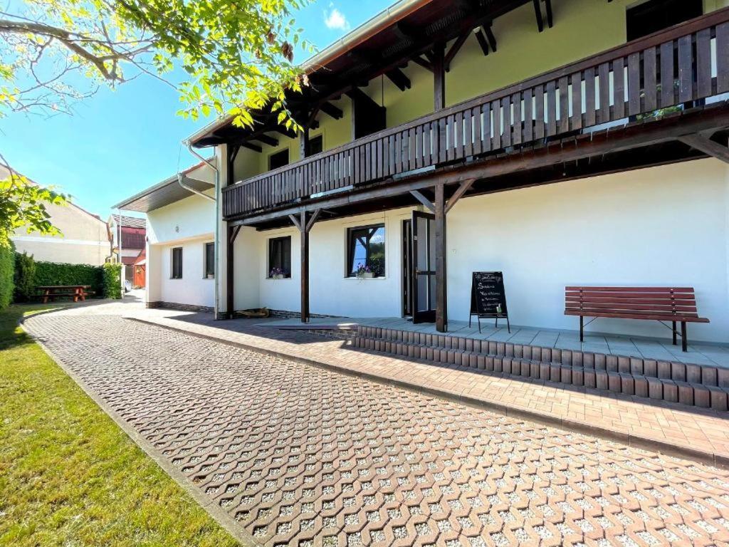 Penzion U Zameckeho Parku Třeboň 외부 사진